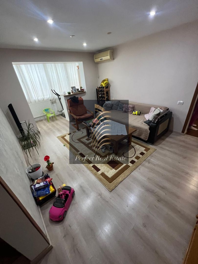 De vânzare –  EXCLUSIVITATE! Apartament 3 camere, semi confort I, - Poză 1