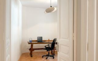 Rare Find | Apartament de Design în casă - Poză 10