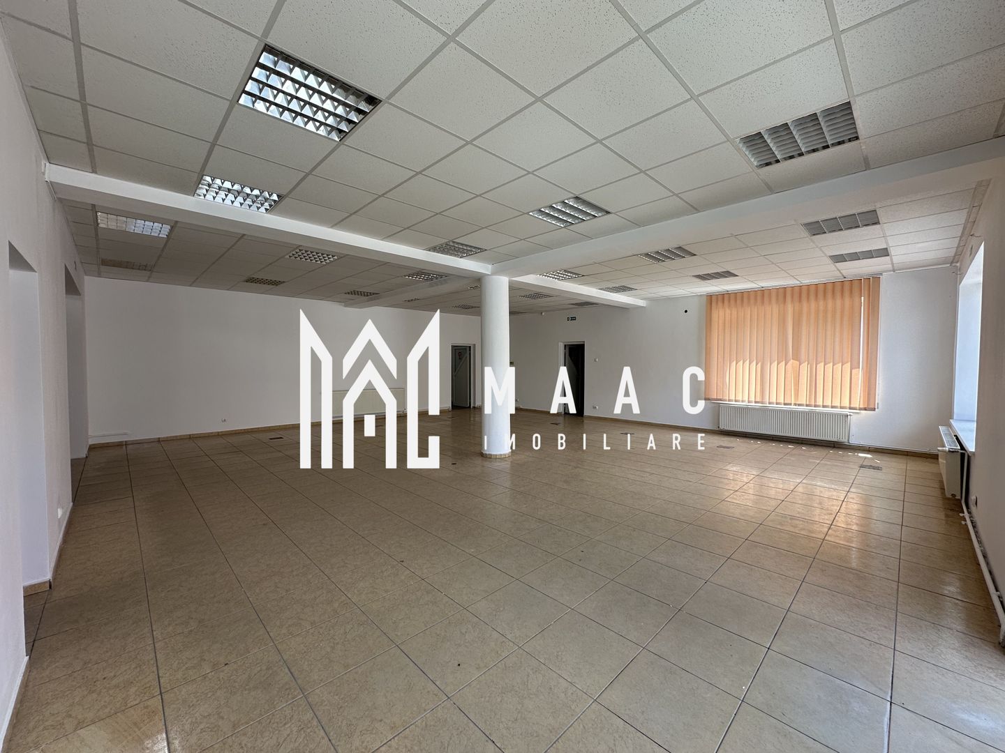 Spatiu Comercial | 200mp | Parcari | Zona Centrala - Poză 1