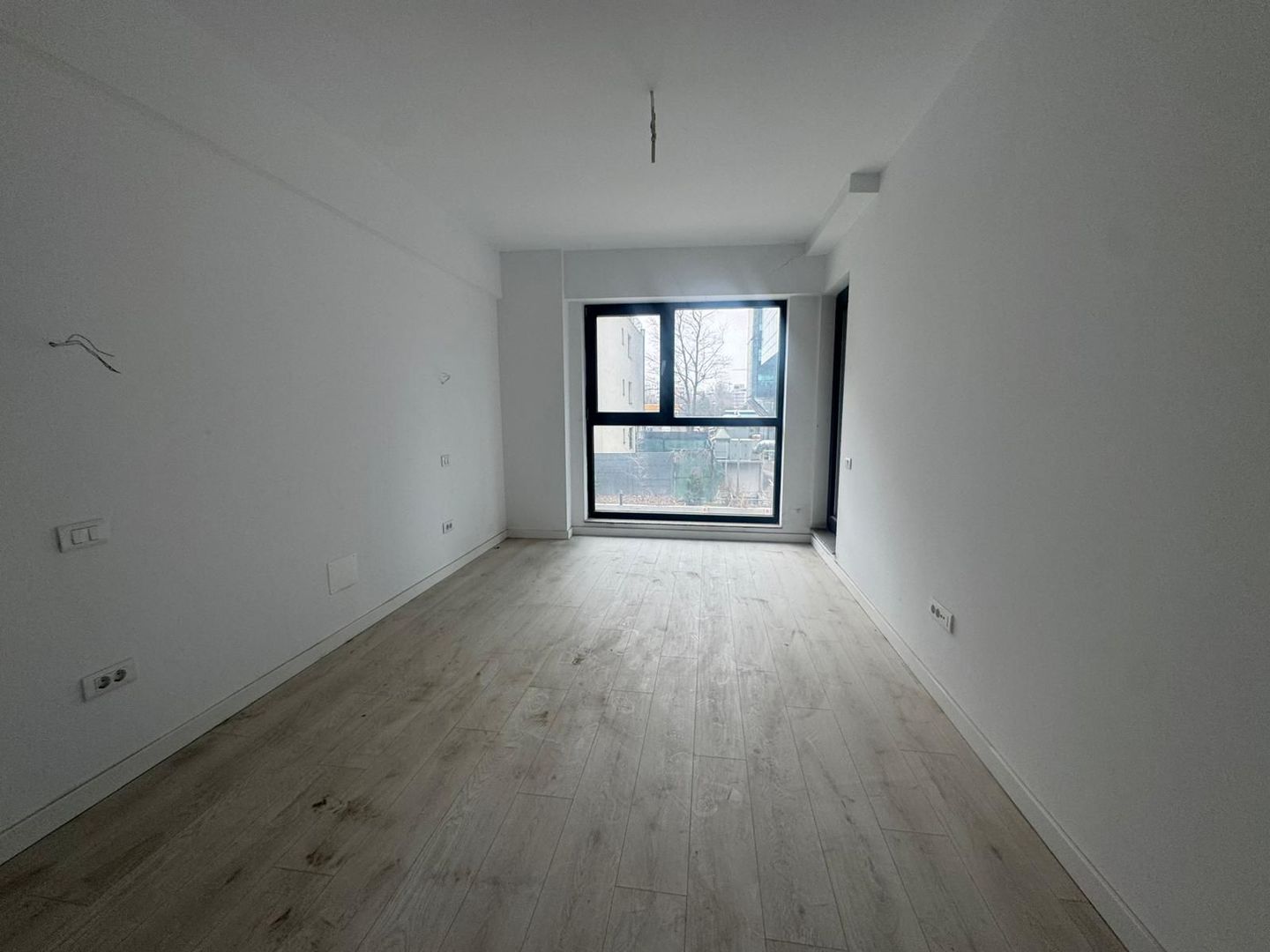 3 camere decomandat || PIPERA ROND OMV - Poză 3