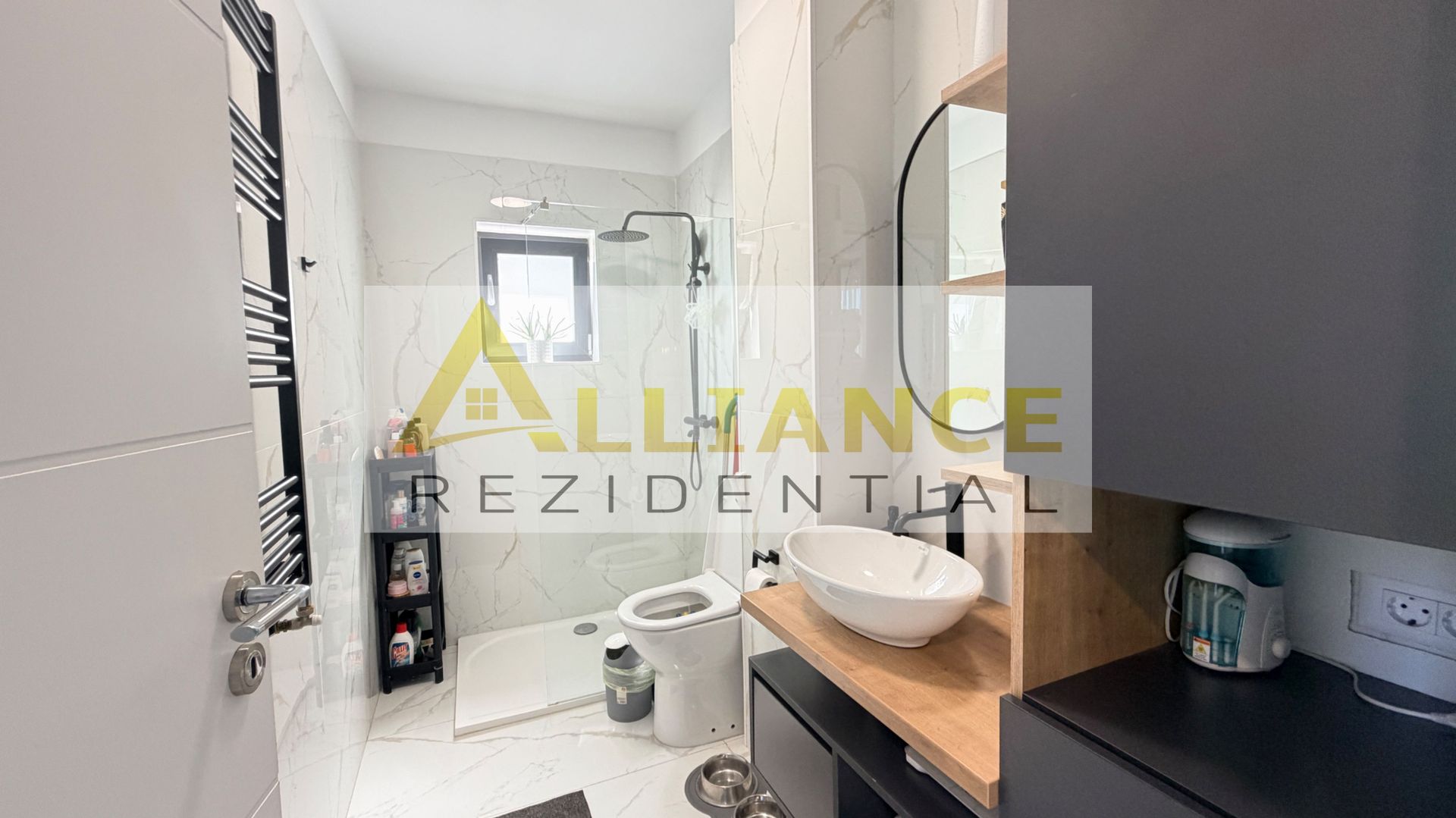 Vila individuala 4 camere Comuna Berceni,teren 420 mp,mobilata/utilata - Poză 3