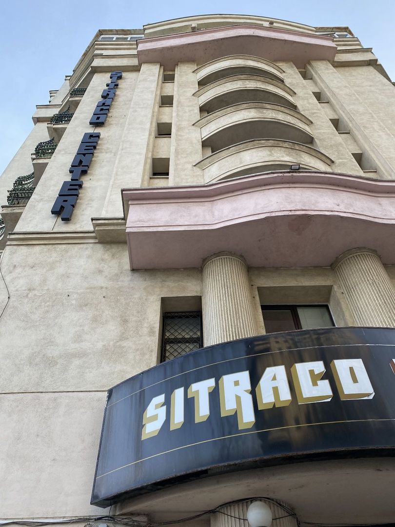 Imobil 4 camere Unirii, cladirea Sitraco, pretabil investitie. - Poză 1