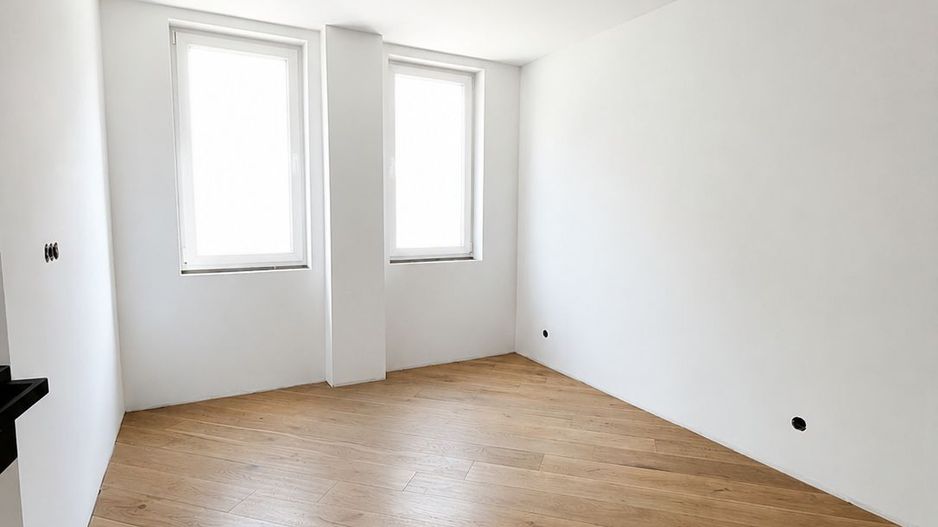 Apartament 3 camere, 2 bai, etaj intermediar, balcon, garaj, boxa - Poză 3
