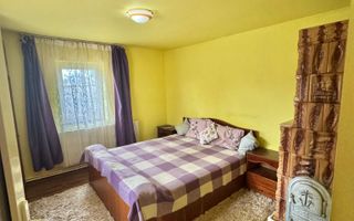 De vânzare casă cu 4 camere, garaj - Poză 4