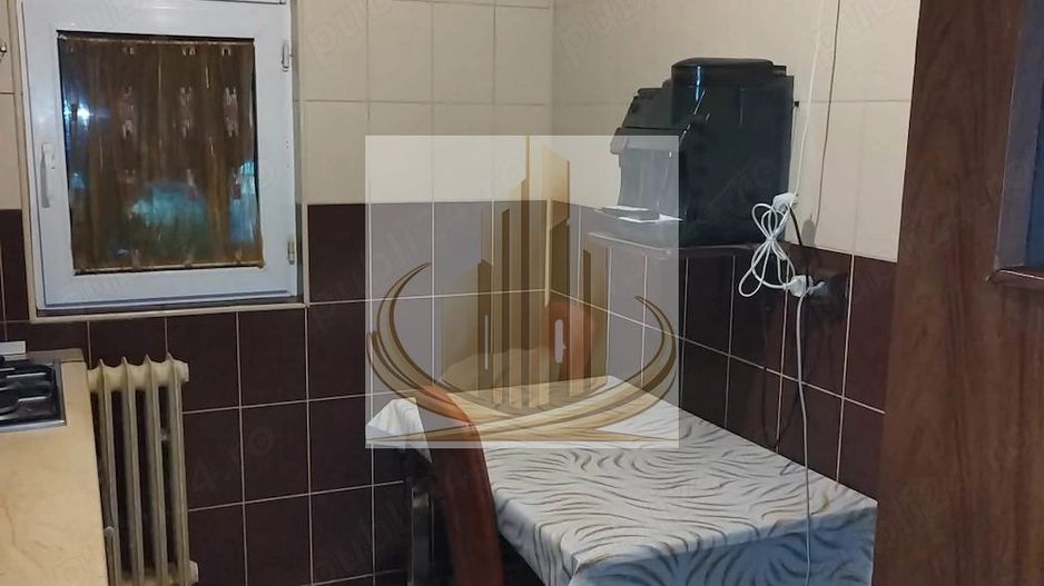 Apartament 3 camere cu parcare chiar lângă scara blocului - Poză 5