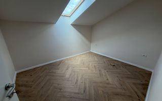 NOU. Disponibil imediat. Decomandat. Zona Soarelui - Poză 7