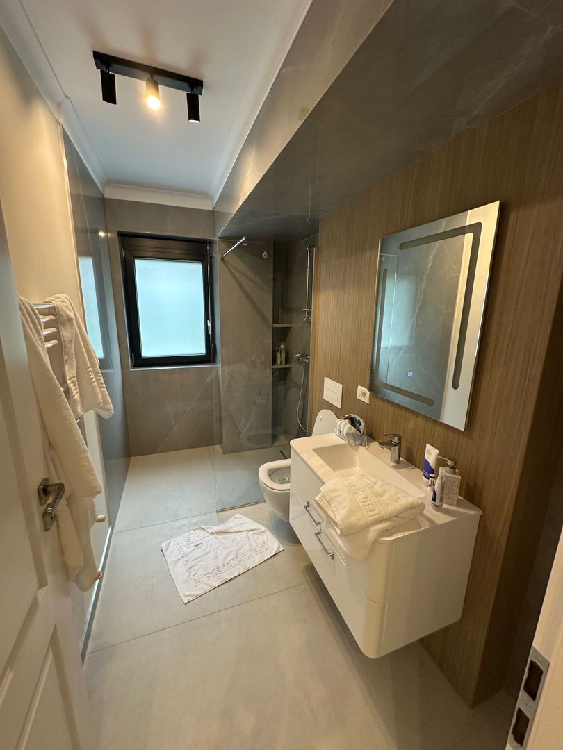 Apartment deosebit  se vinde complet mobilat - Poză 8