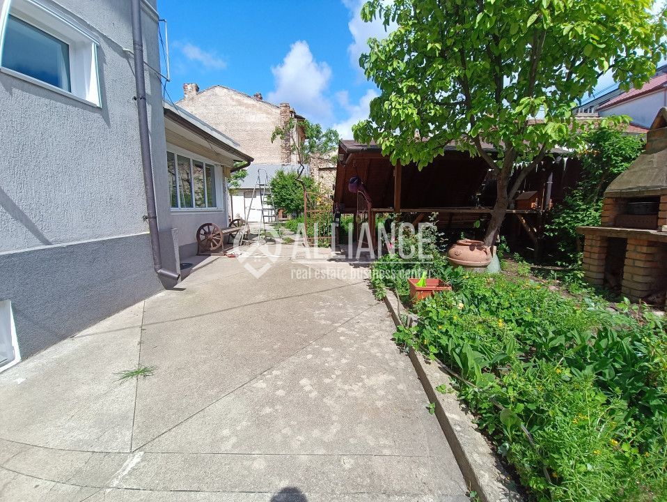 CENTRU SALA SPORTURILOR(COD03)- Casa interbelica si curte generoasa ! - Poză 37