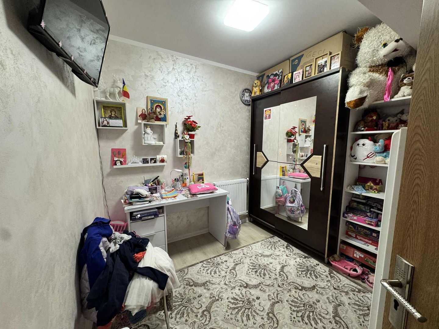 Apartament 2 camere – in spate la primaria Floresti - Poză 4
