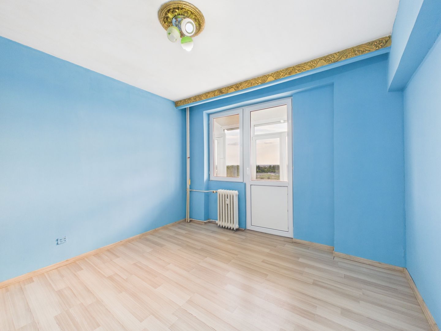 Apartament cu 3 camere de vânzare în zona Giurgiului - Poză 10