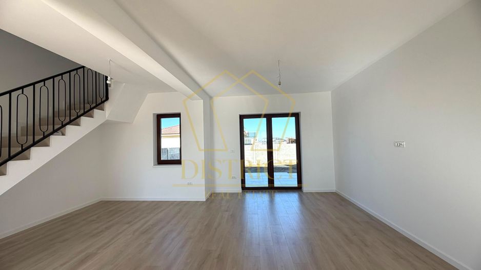 Duplex modern cu 3 camere despartit prin camera tehnica I Mosnita Noua - Poză 1