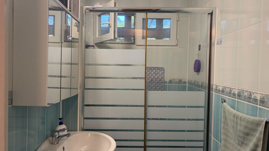 Apartament cu trei camere, zona Straduintei, 95.000€ negociabil - Poză 9