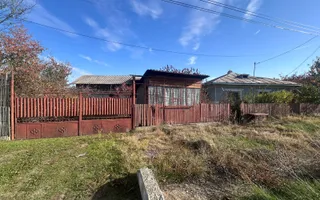 Vanzare casă cu teren în satul Cazaci – aproape de Târgoviște - Poză 12