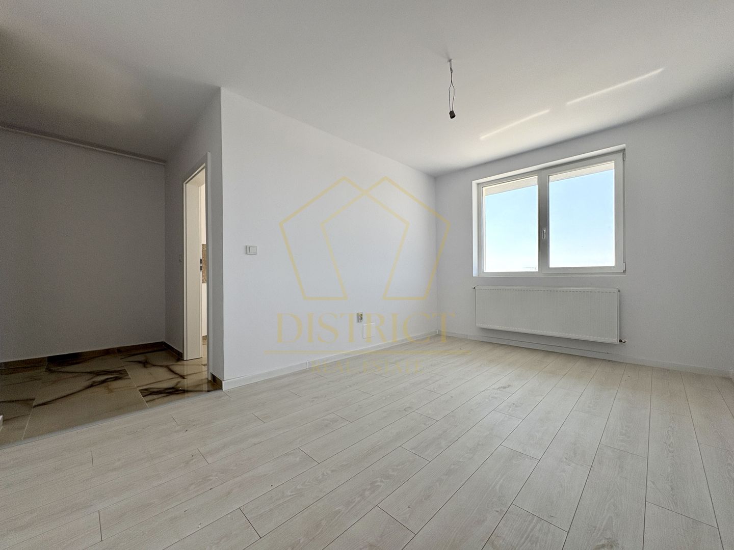 Apartament decomandat cu o camera | Giroc | Hotel IQ - Poză 2