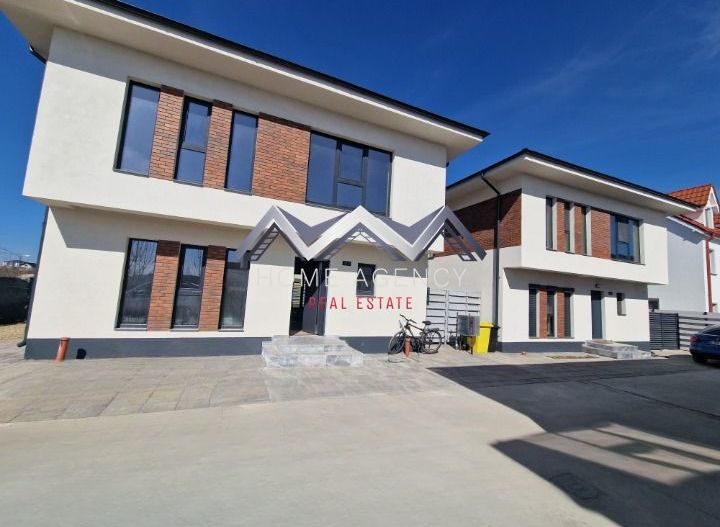 Casă single P+1+Pod în Otopeni - Poză 1