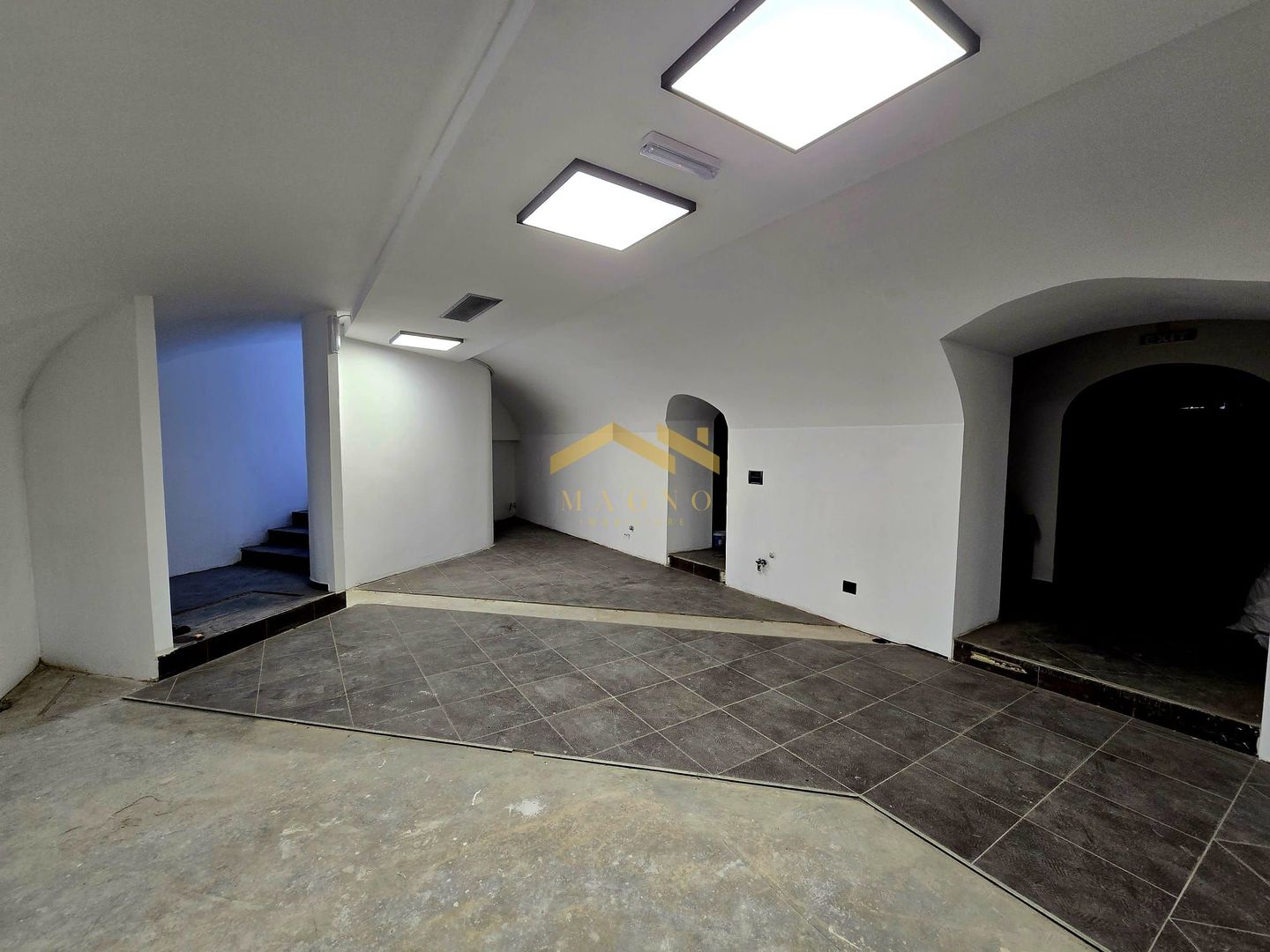 Spatiu comercial de vanzare in Piata Arenei-Boul Rosu - Poză 6