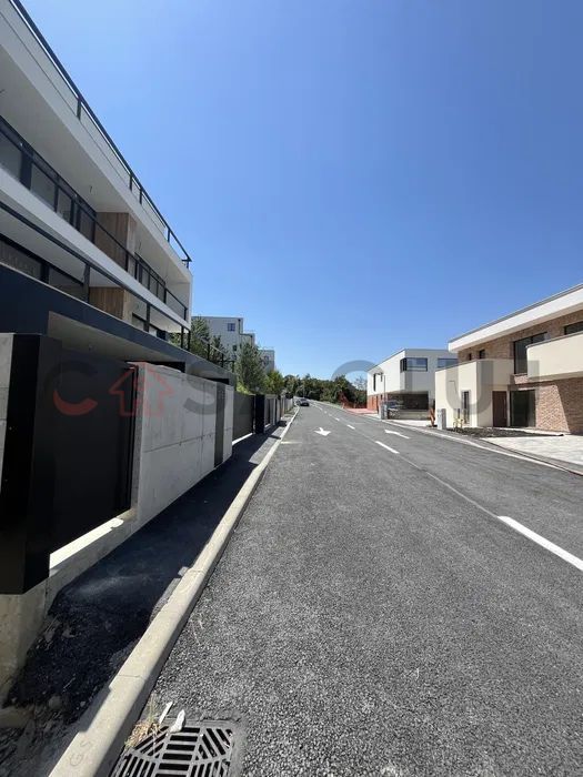 Duplex Premium cu 3 Niveluri, Garaj de 120mp, Priveliste - Zona Europa - Poză 7