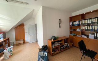 De vânzare: Hală industrială cu anexă birouri/apartament - Poză 3