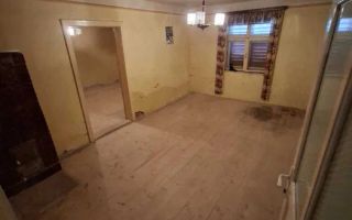 Casă 5 camere de vânzare | Cisnădioara | 150 mp, teren 482 mp - Poză 3