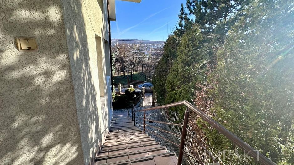 Duplex 4 camere, piscina si curte 2500 mp | de inchiriat Grigorescu - Poză 13