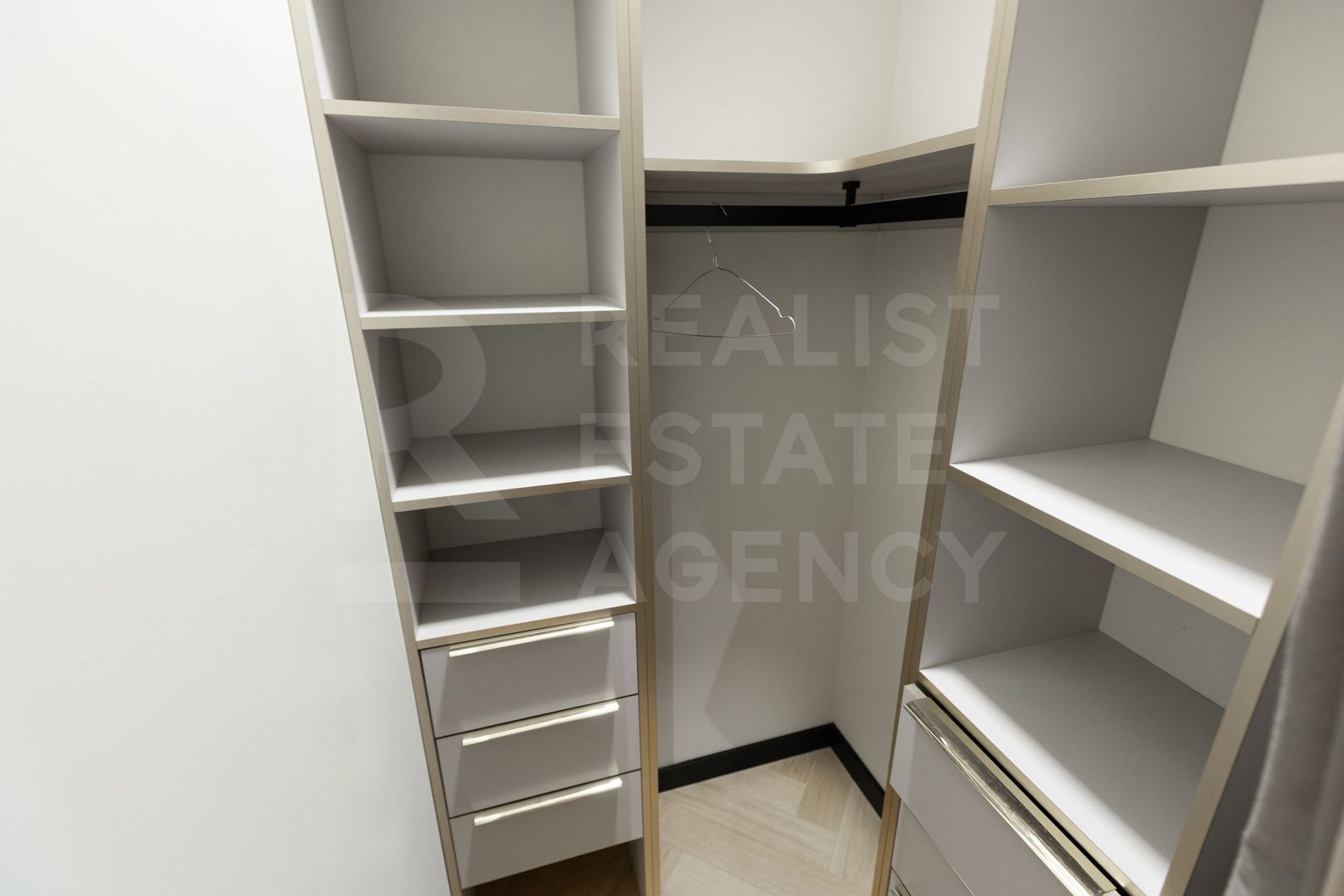 Chirie, apartament, 3 camere, strada Tricolorului, Centru - Poză 4