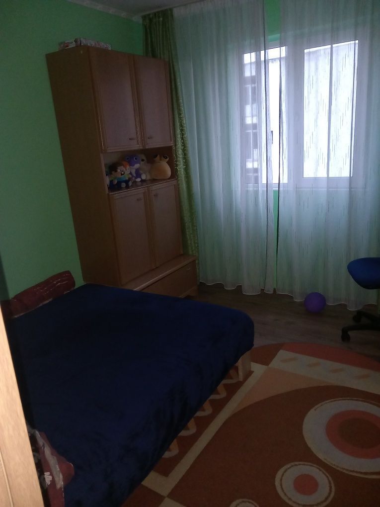 De închiriat apartament 3 camere - Poză 7
