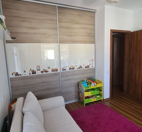 Apartament cu 3 Camere Semidecomandat în Florești - Poză 3