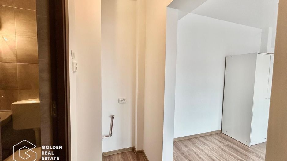 Apartament 3 camere, decomandat, zona Micalaca - Poză 9