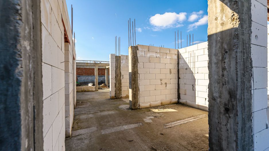 Rezervat! - Casă în stadiul de construcție, 6 Vânători - Poză 3