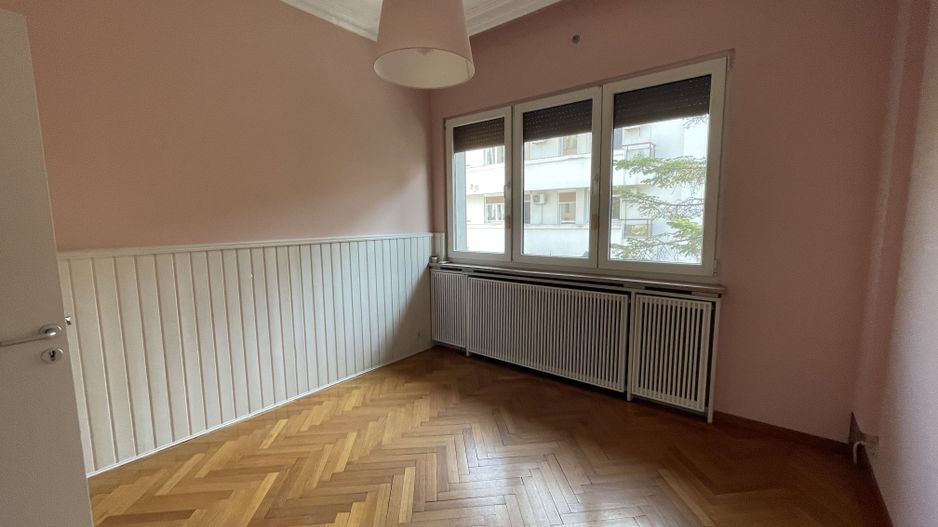Apartament cu 4 camere de vânzare în zona Primaverii - Poză 14