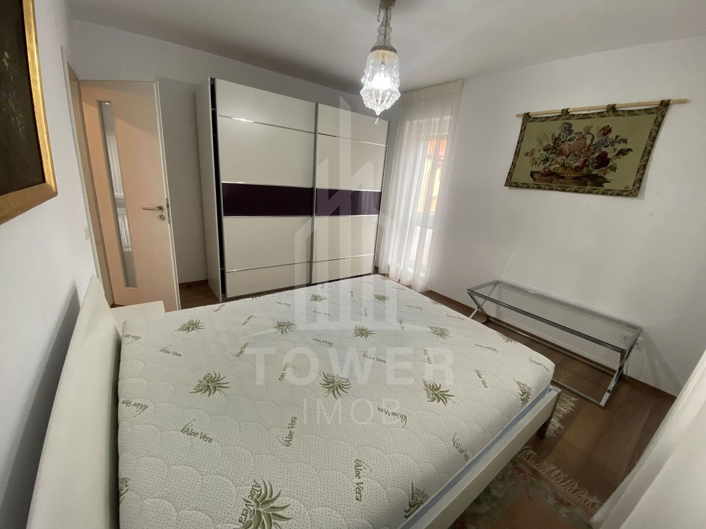 Apartament spațios de 2 camere la vilă – Confort și intimitate lângă Sub Arini - Poză 3