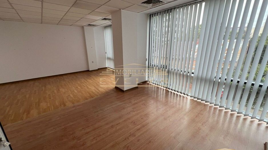 Spatii de inchiriat pentru birouri, zona Marchian !! - Poză 1