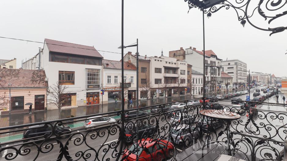 Apartament deosebit cu 4 camere in centrul orasului Cluj Napoca - Poză 18
