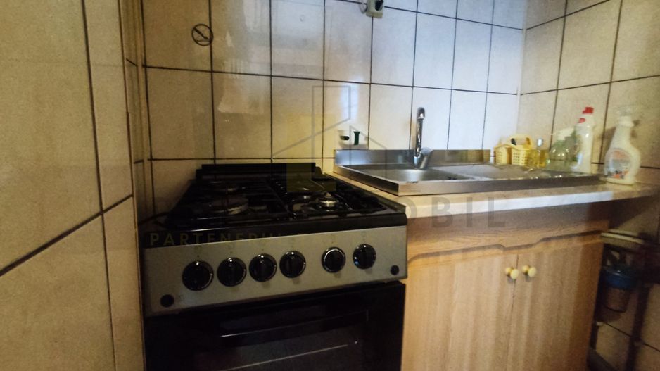3 Camere, Decomandat Nicolina / Prima Statie din Podu Ros - Poză 11
