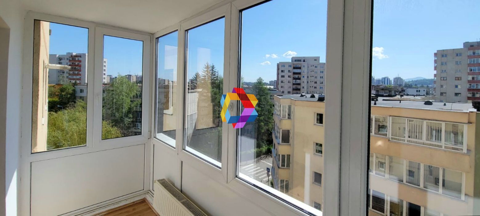 Apartament cu patru camere, zona Grivitei 80mp - Poză 9