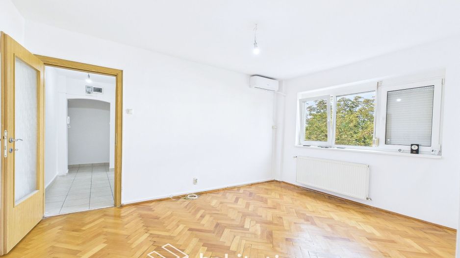 Apartament 3 camere, luminos si vedere liniștită,  boxa,  zona Cetății - Poză 2