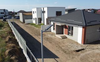 Case individuale, parter + pod, 135 mp utili, teren 400 mp - Poză 3