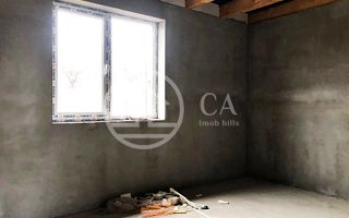 Casa de vanzare cu 4 camere pe str. Izvorului, zona Saldabagiu, Oradea - Poză 9