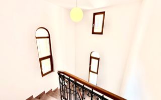 Piata Unirii Fantani Vila  500 mp utili curte 204 mp - Poză 14