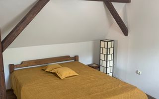 Casă în centrul Cisnădioarei cu 243mp de locuit și teren de 936mp - Poză 3