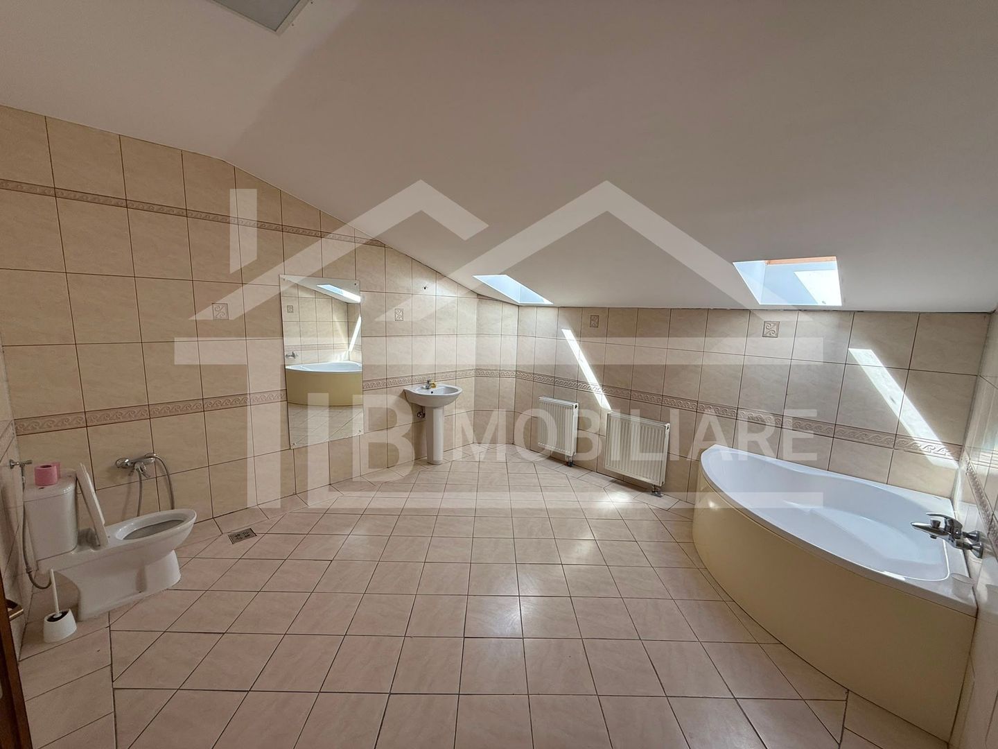 Casa individuala, 10 camere, 753mp, Zona Sancraiu de Mures - Poză 23