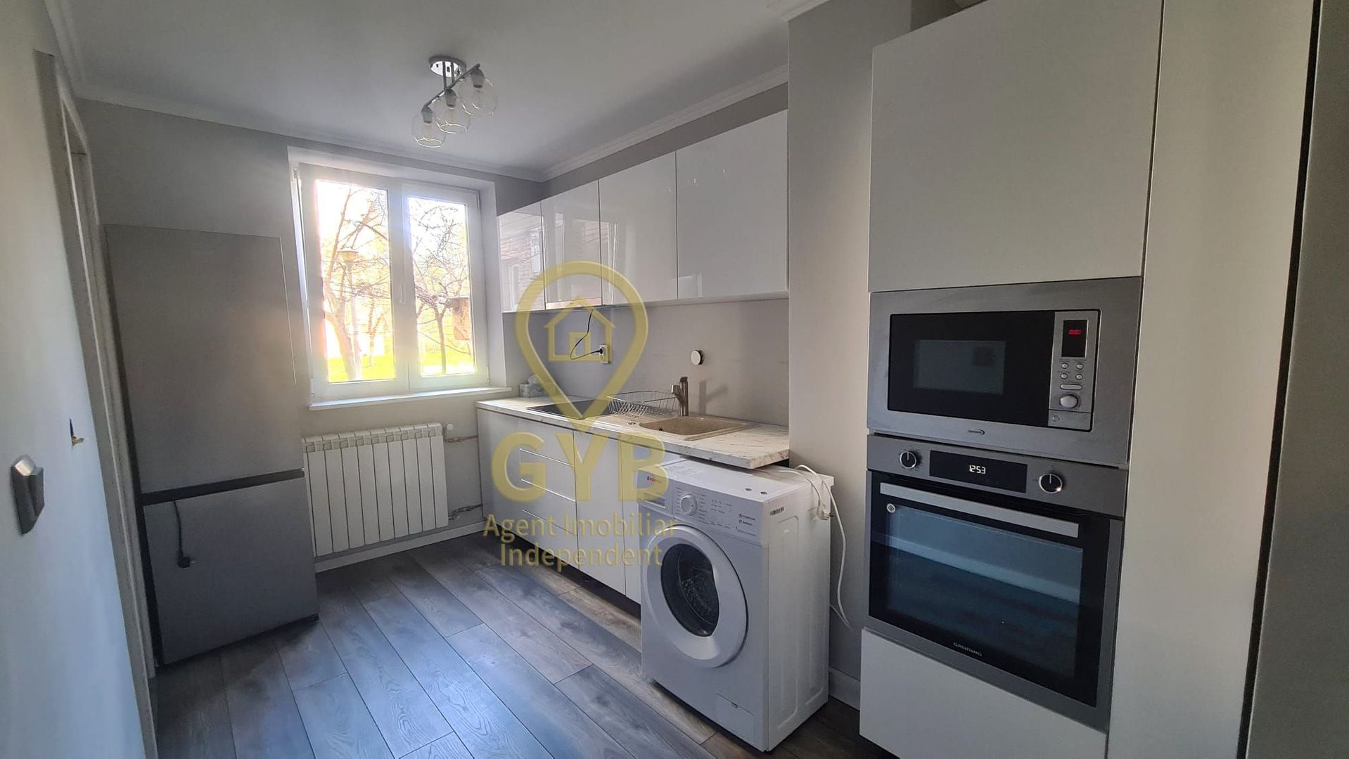 Se închiriază apartament cu 3 camere, renovat recent - Poză 7