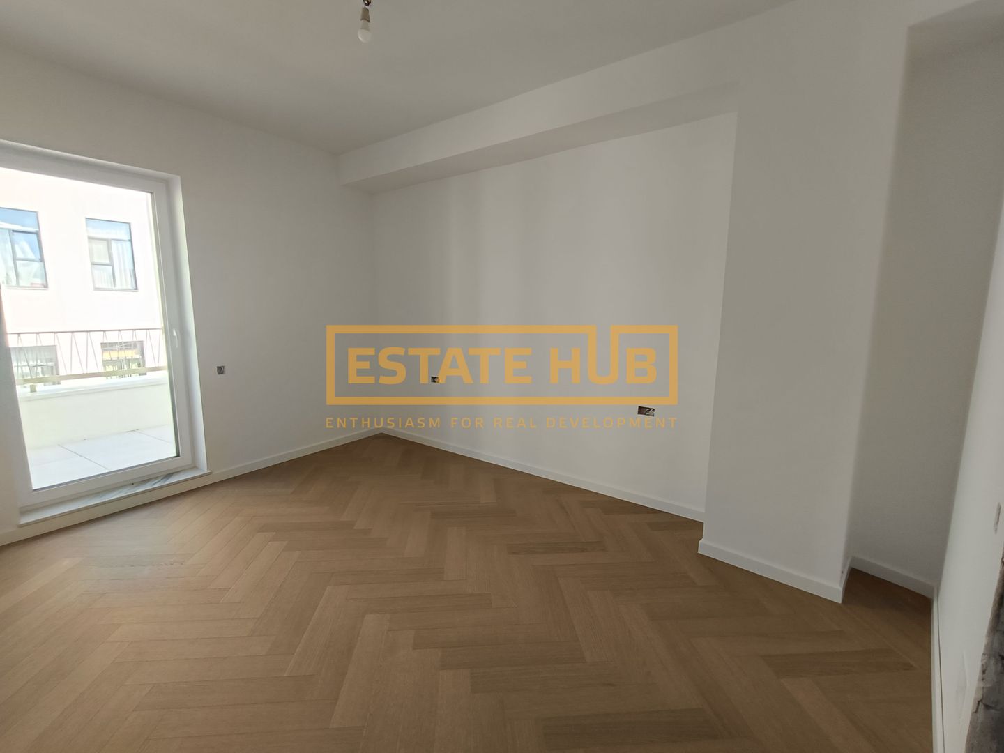 Apartament 4 camere FINISAT | zona Centrala | Parcare inclusa - Poză 6