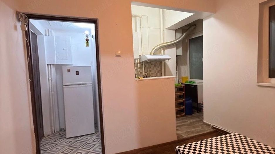 Închiriez garsoniră ultracentrală, Unirii, centrală proprie - Poză 2