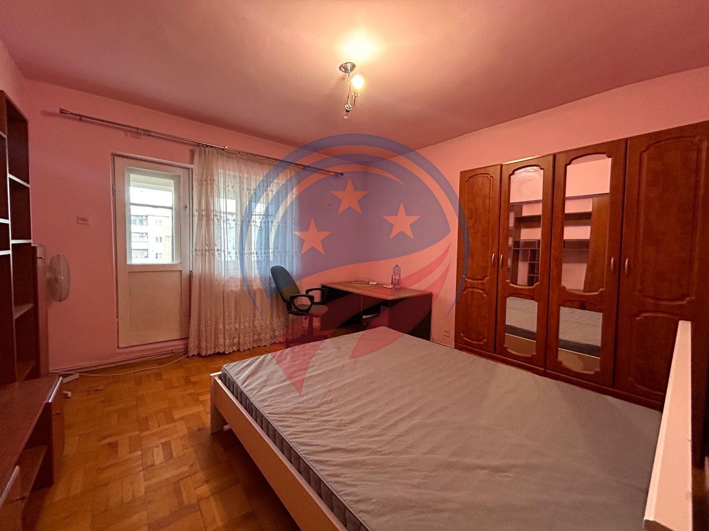 Apartament 3 camere decomandat de inchiriat pe Calea Severinului Craiova - Poză 2