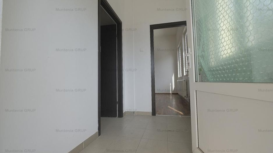 Oportunitate investitie ! Berceni - Luica (stradal), 860 mp. spatiu comercial - Poză 24