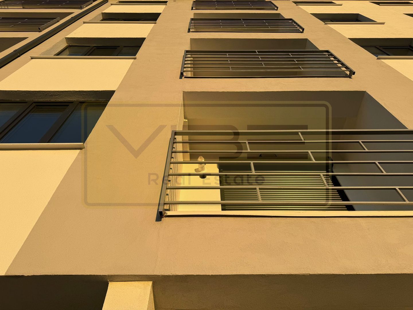 Apartament NOU 3 camere cu parcare Bucium Visani - Poză 8