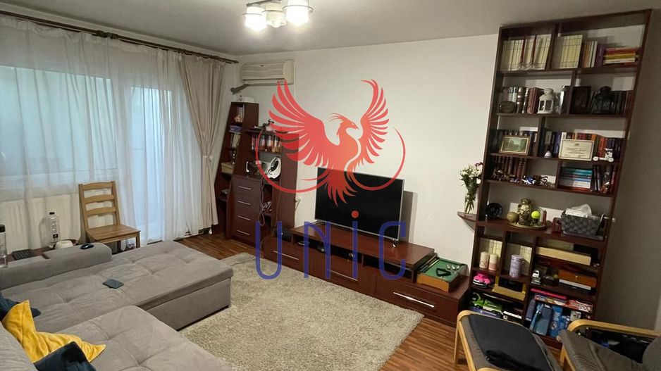 3 camere decomandate - Rovine - 112 000 Euro - Poză 3