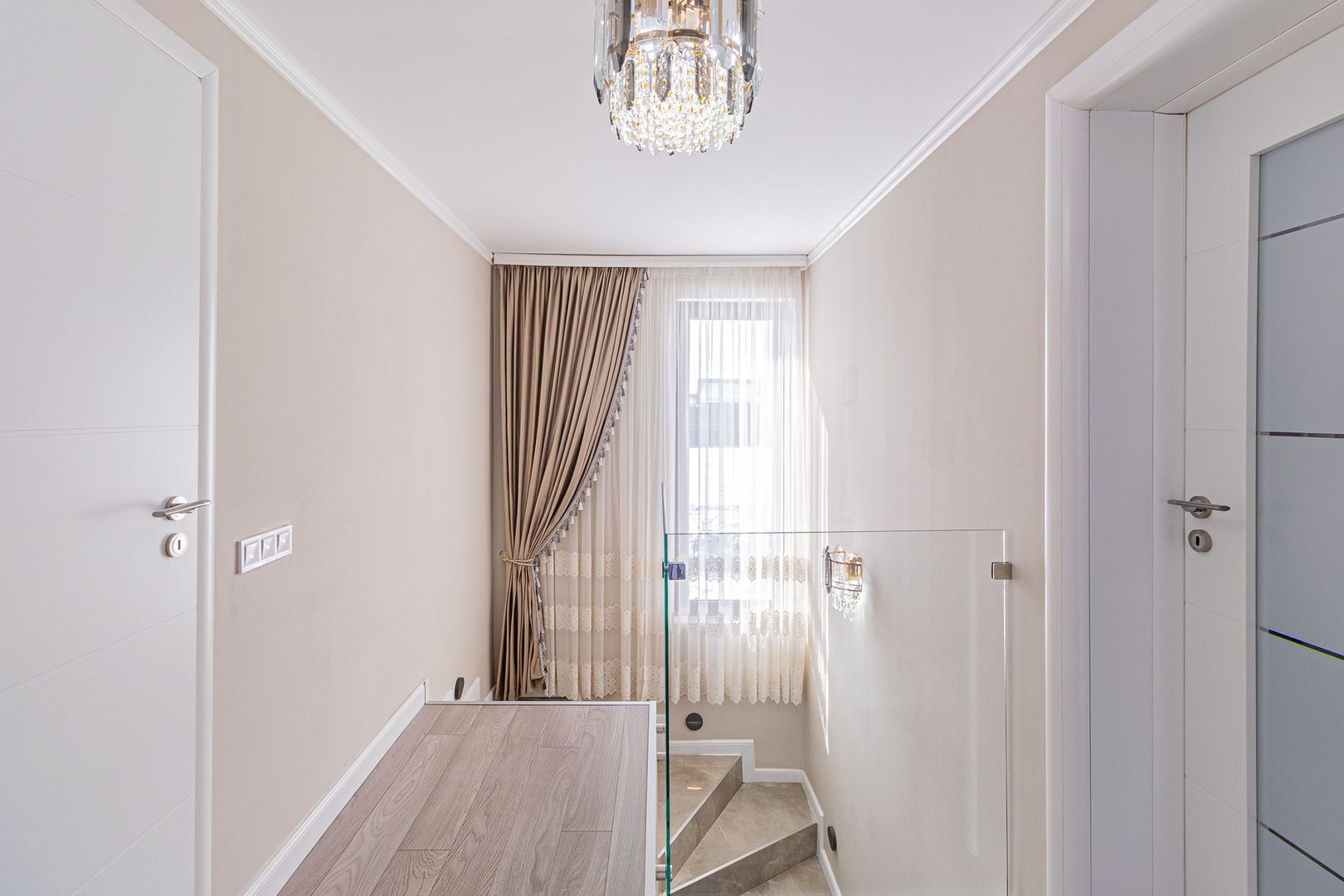 Propunem spre vanzare Casa individuală 4 camere LUX  Stupini - Poză 11