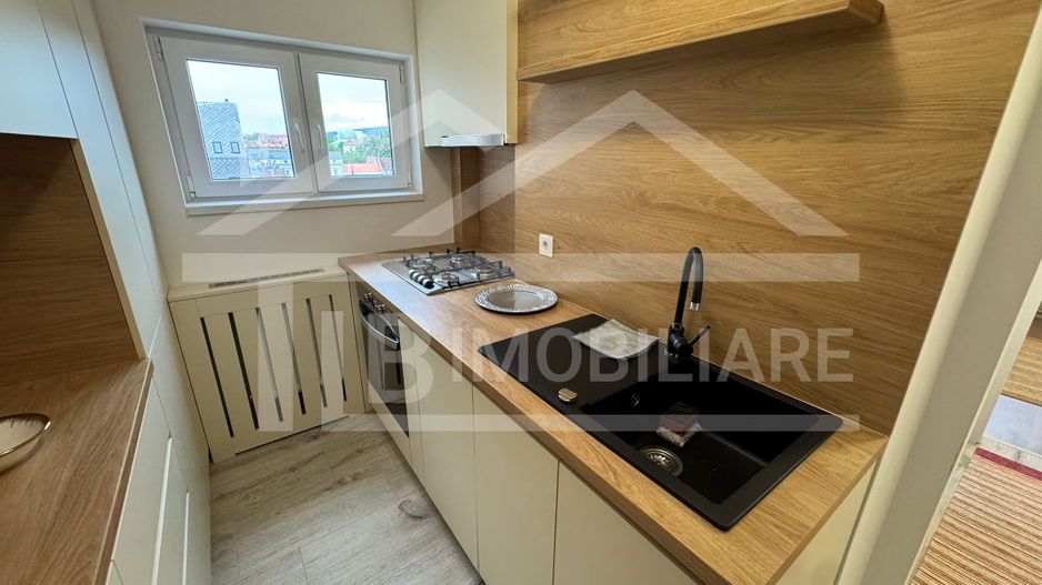 Apartament cu 2 camere, 60mp, decomandat, Zona Central - Poză 6